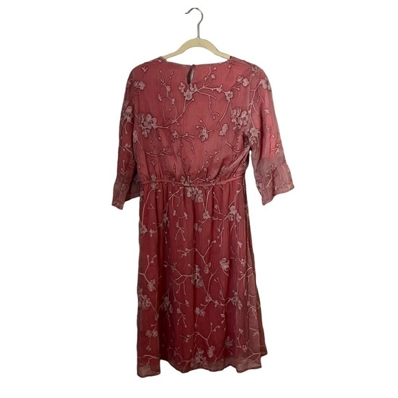 Piper & Scoot: The Taylee Lace Ruffle
Dress in Mauve, New With Tags - Picture 3 of 6